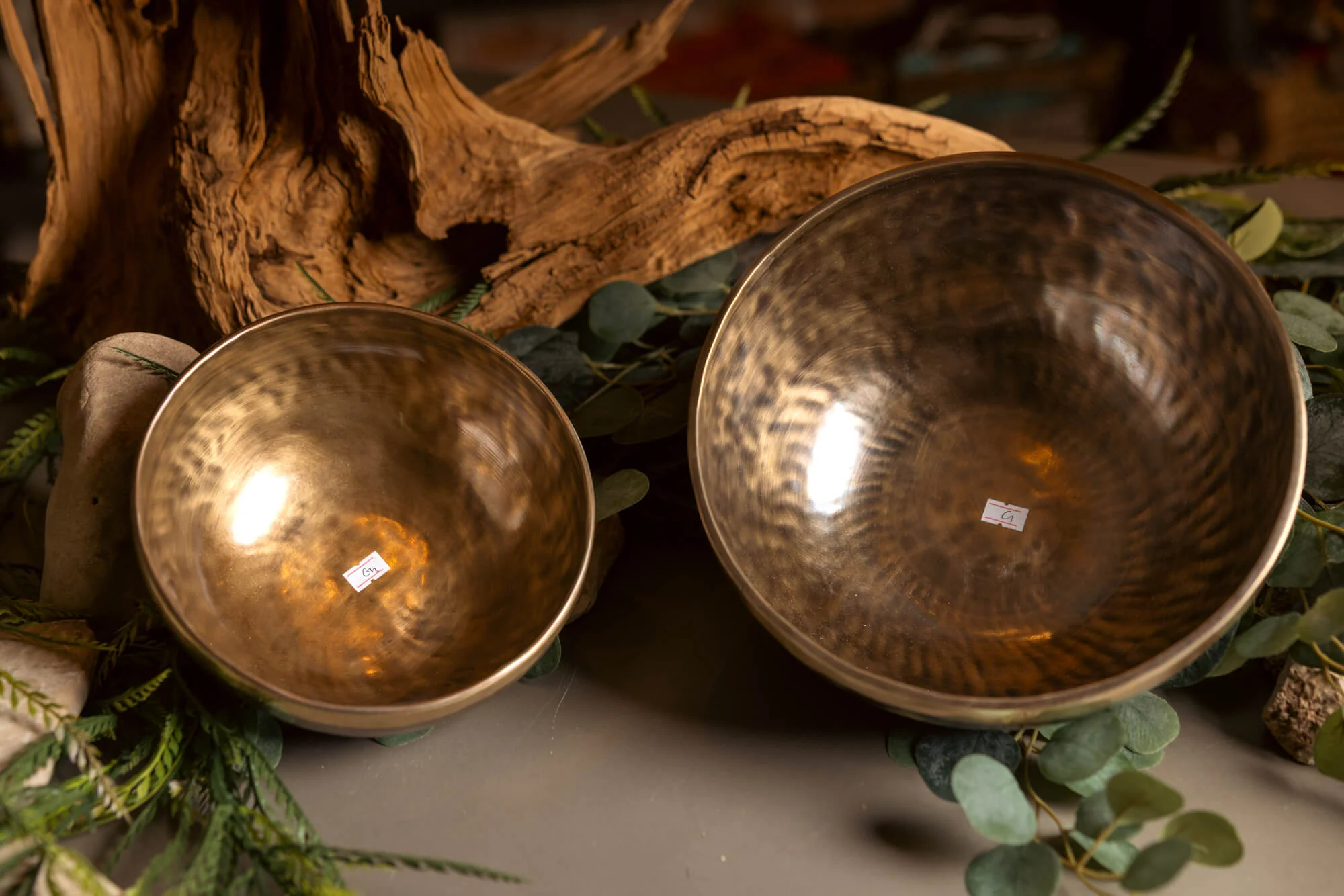3rd Octave Perfect Fifth Set G3 And C3: 10.25 in and 8.25 in Bronze Bowl Pair - Image 5