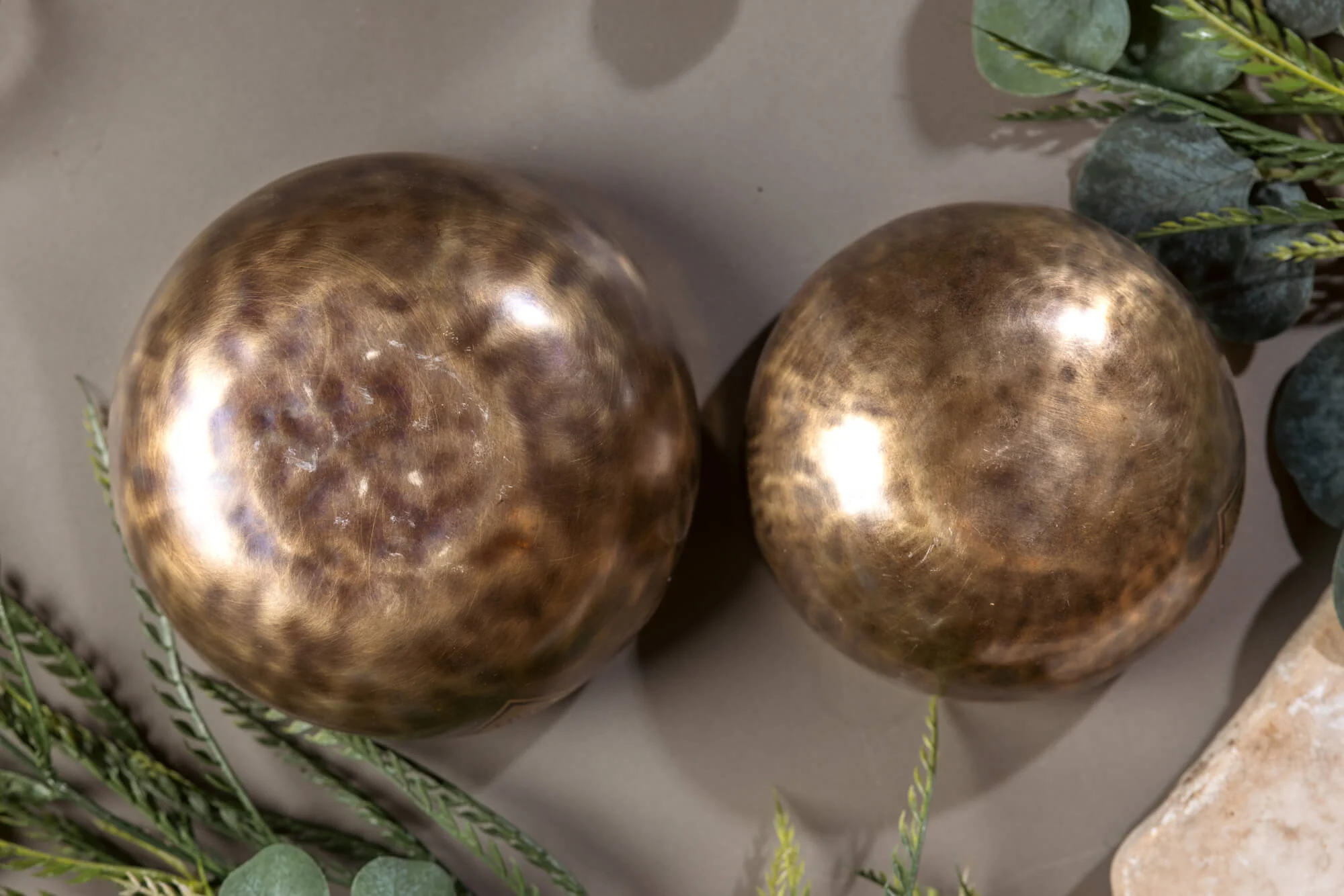 4th Octave Perfect Fifth Set G4 And C4: 6.5in and 5.7in Bronze Bowl Pair - Image 10
