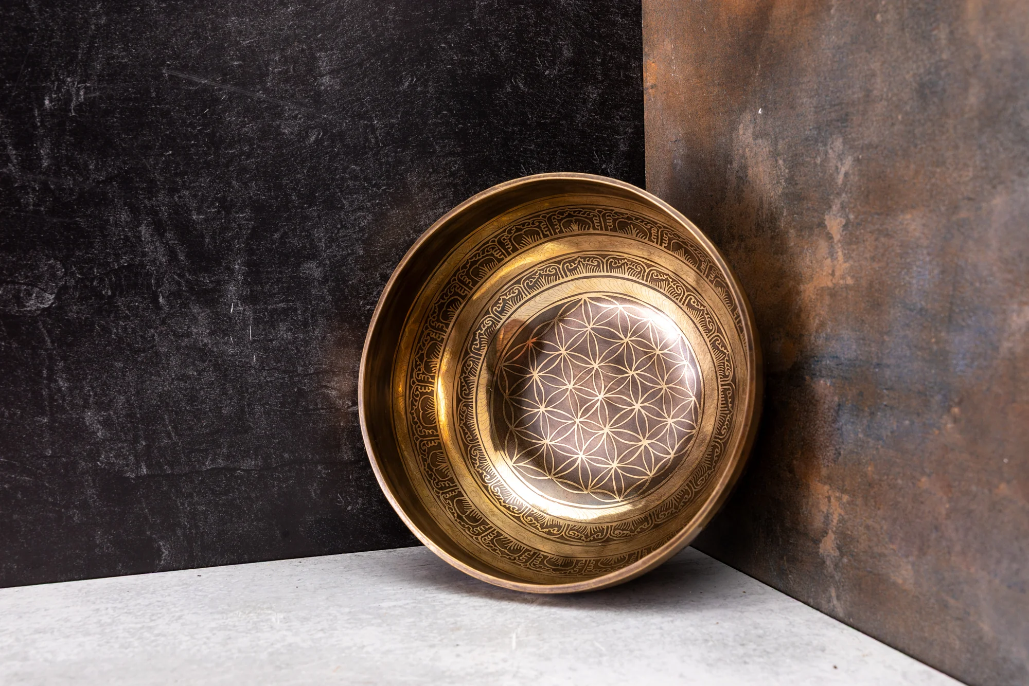 9' D Tone 3rd Octave Bronze 1015 - Image 9