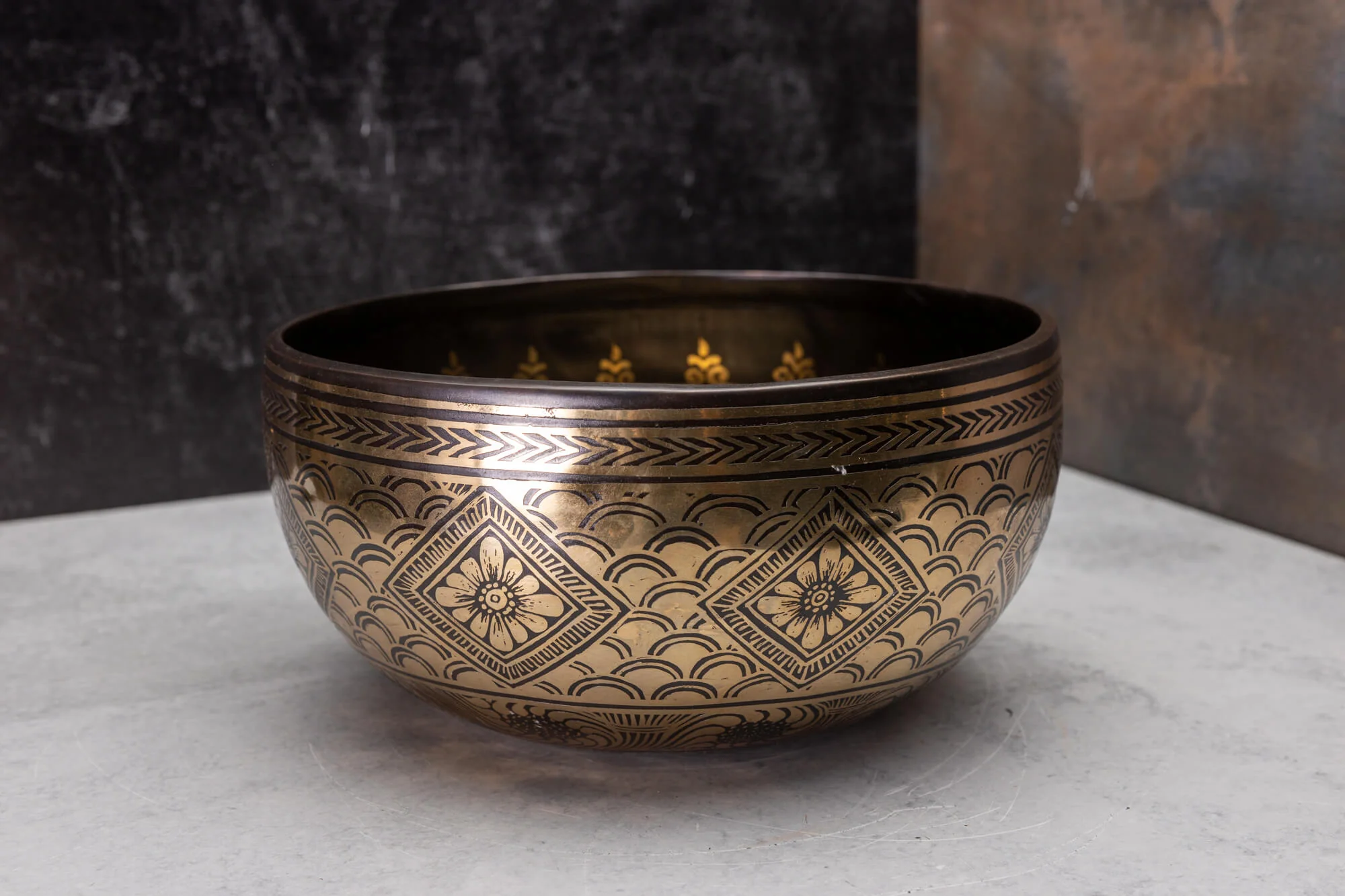 9' E Tone 3rd Octave Bronze 0779 - Image 3