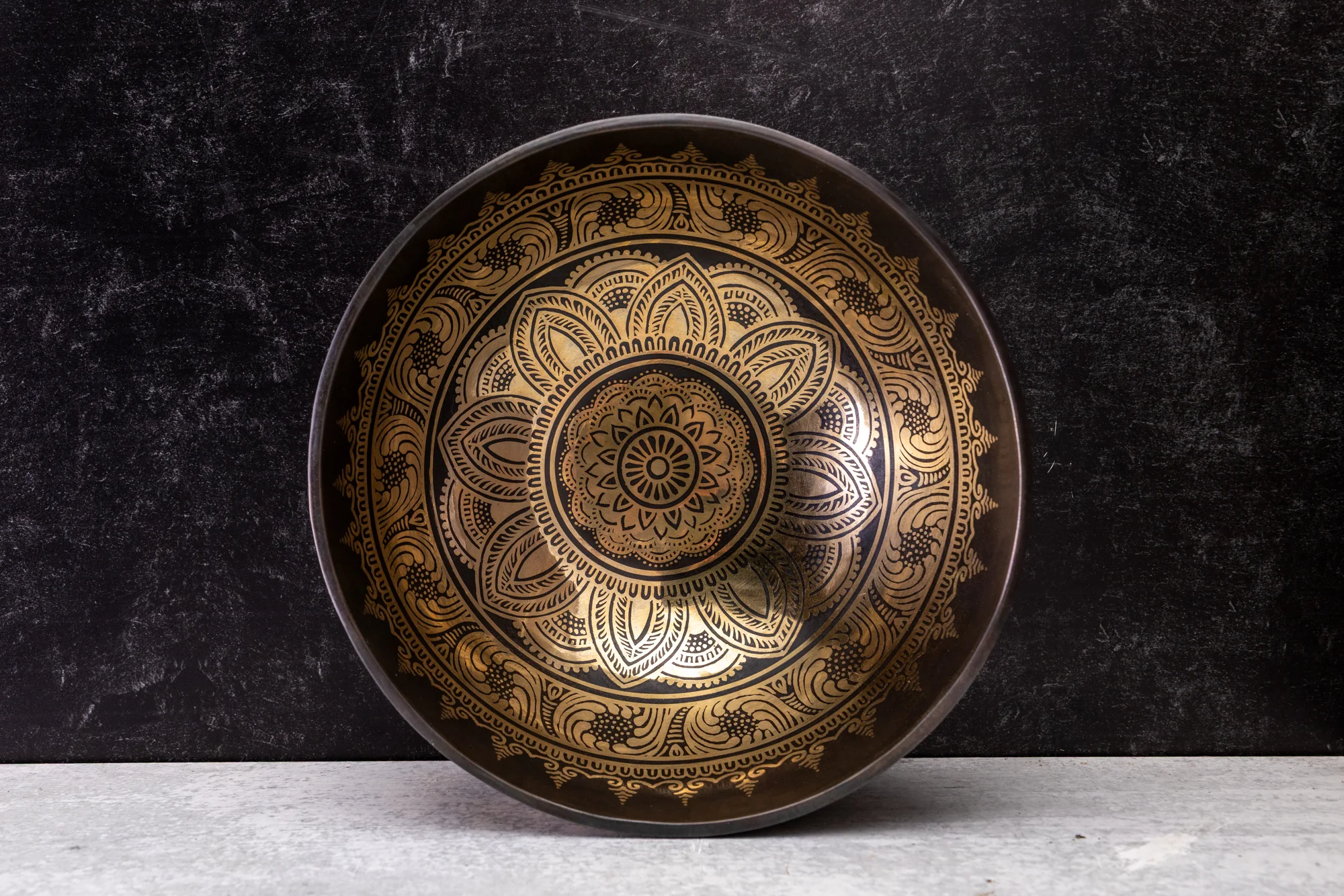 9.25' D Tone 3rd Octave Bronze 0787 - Image 7