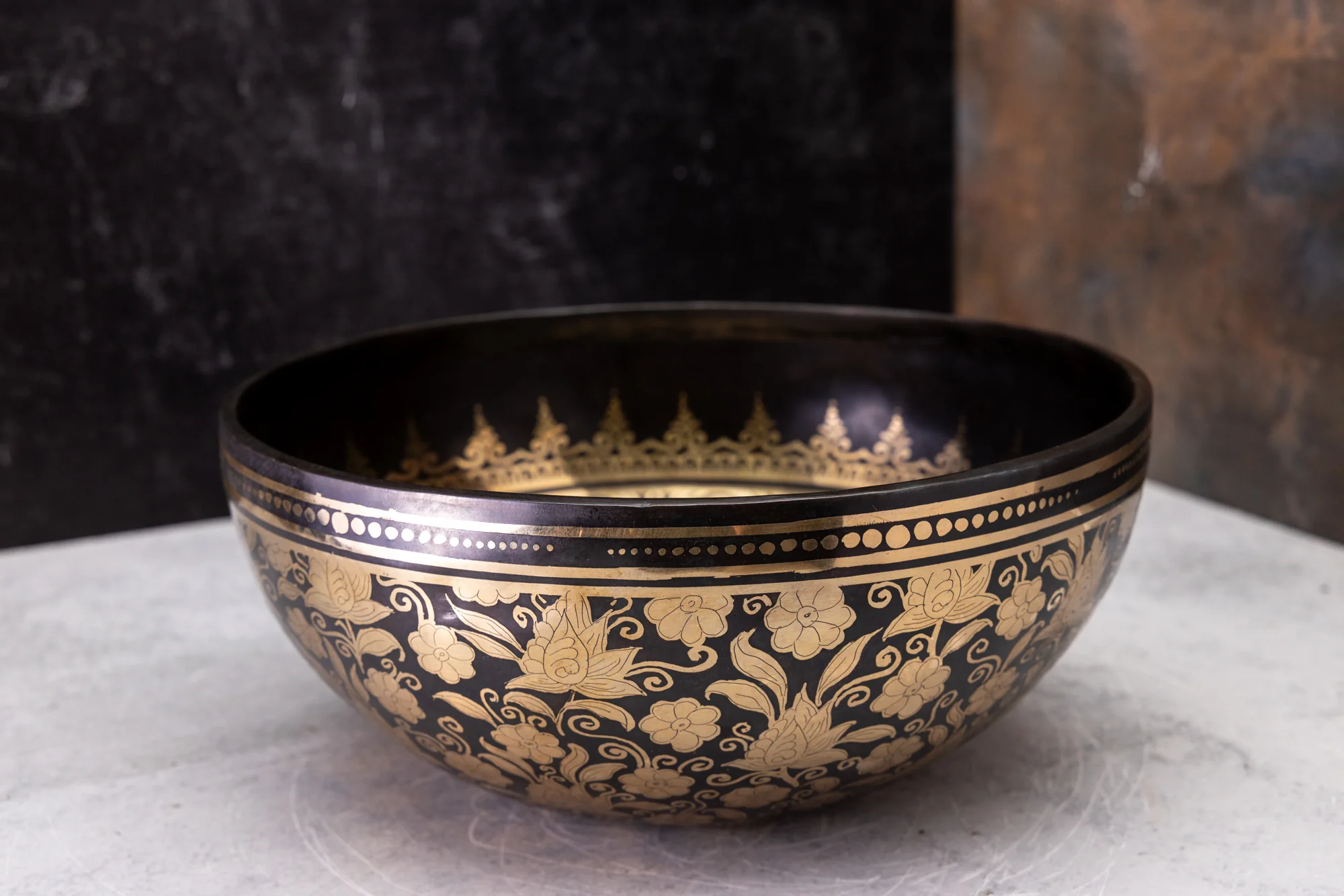 9.25' D Tone 3rd Octave Bronze 0787 - Image 8