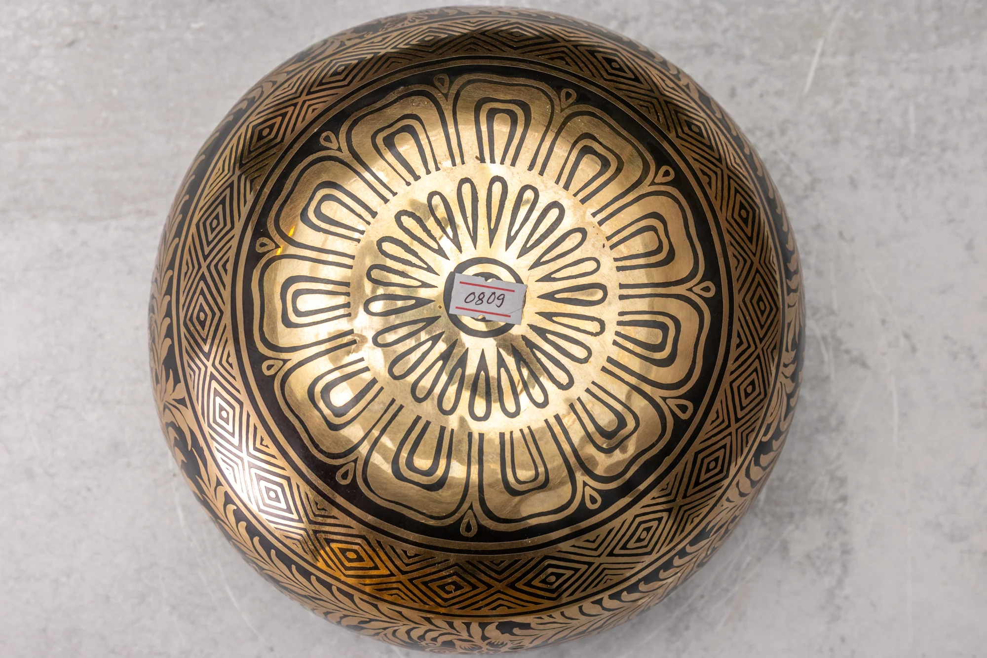 8.5' E Tone 3rd Octave Bronze 0809 - Image 9