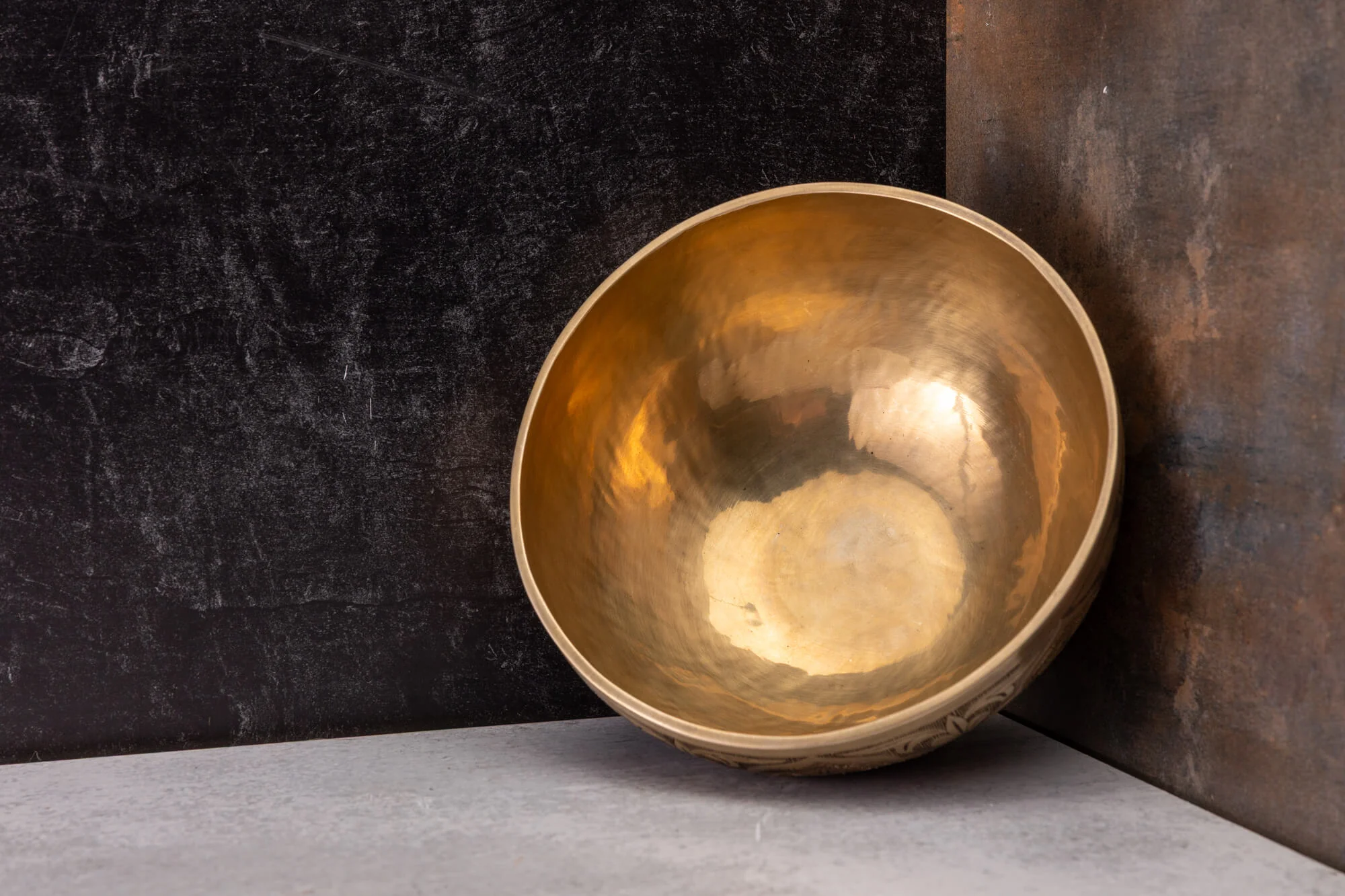 9.5' E Flat Tone 3rd Octave Bronze 0833 - Image 2