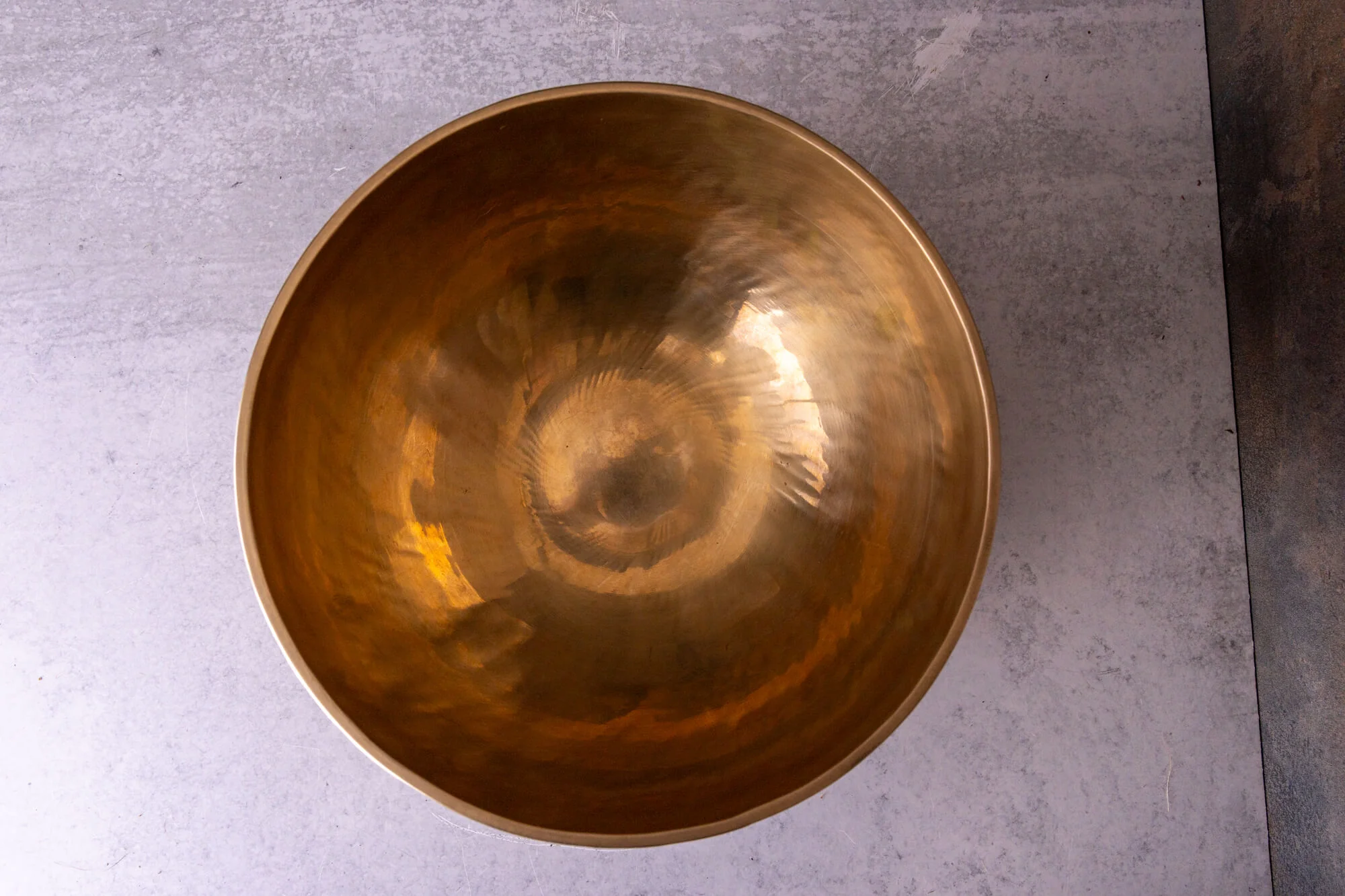 9.75' D Tone 3rd Octave Bronze 0836 - Image 5