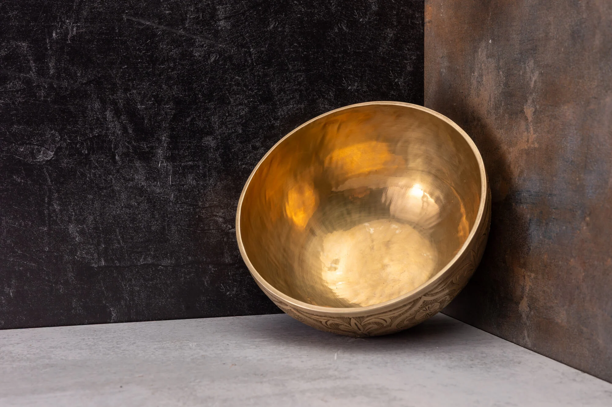 8.75' D Tone 3rd Octave Bronze 0840 - Image 3