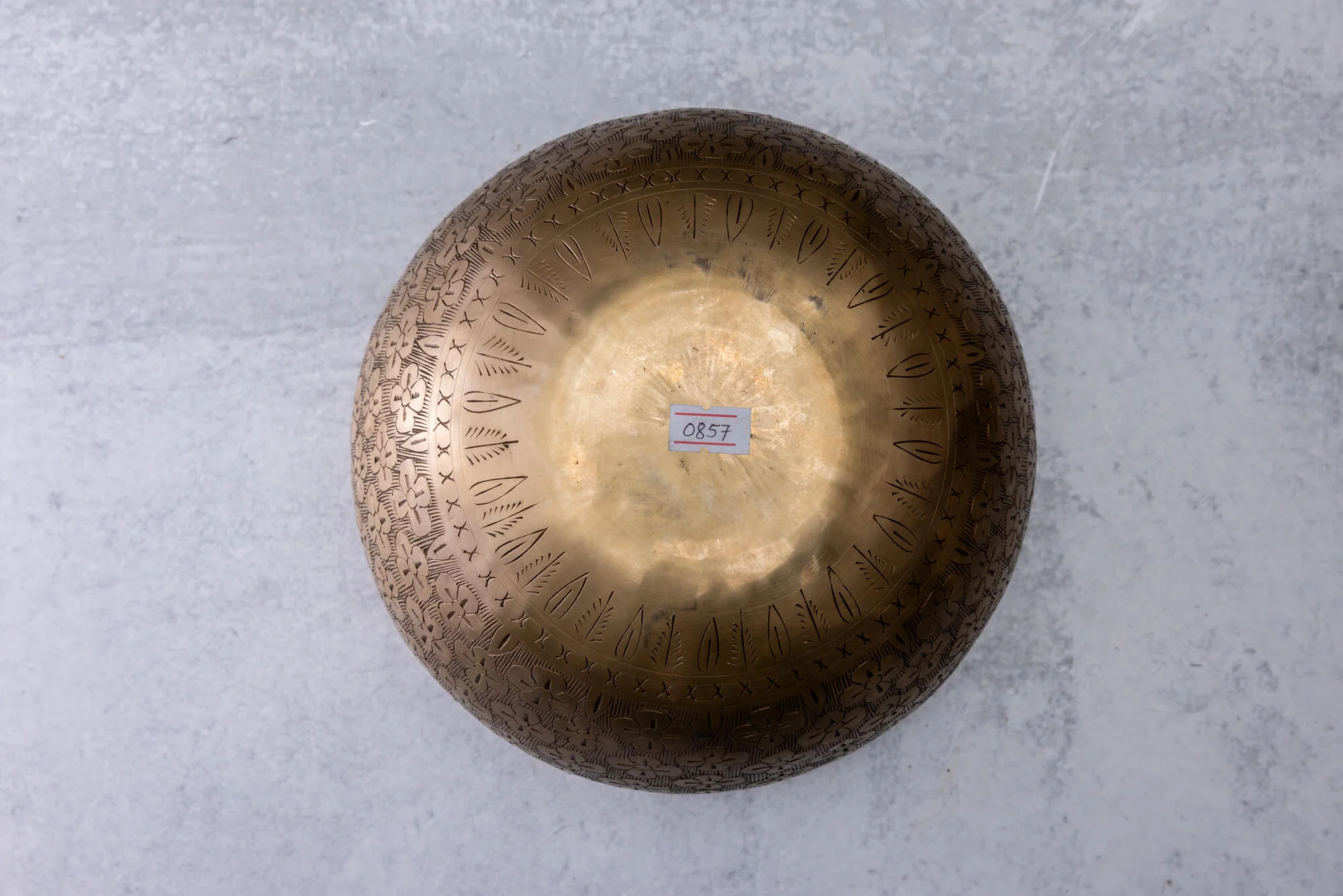8.5' E Tone 3rd Octave Bronze 0857 - Image 4