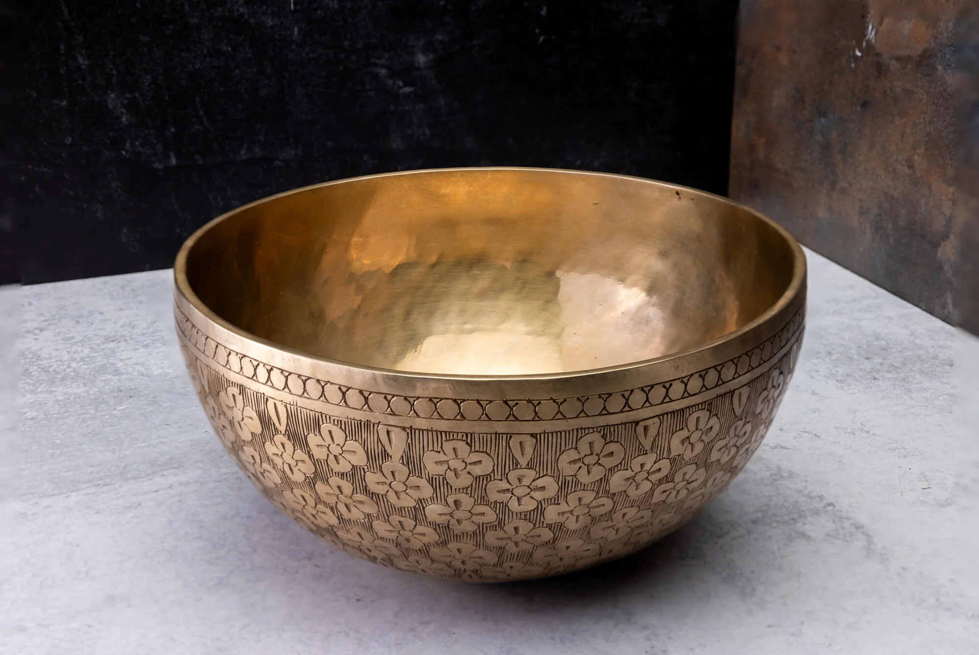 8.5' E Tone 3rd Octave Bronze 0857 - Image 6