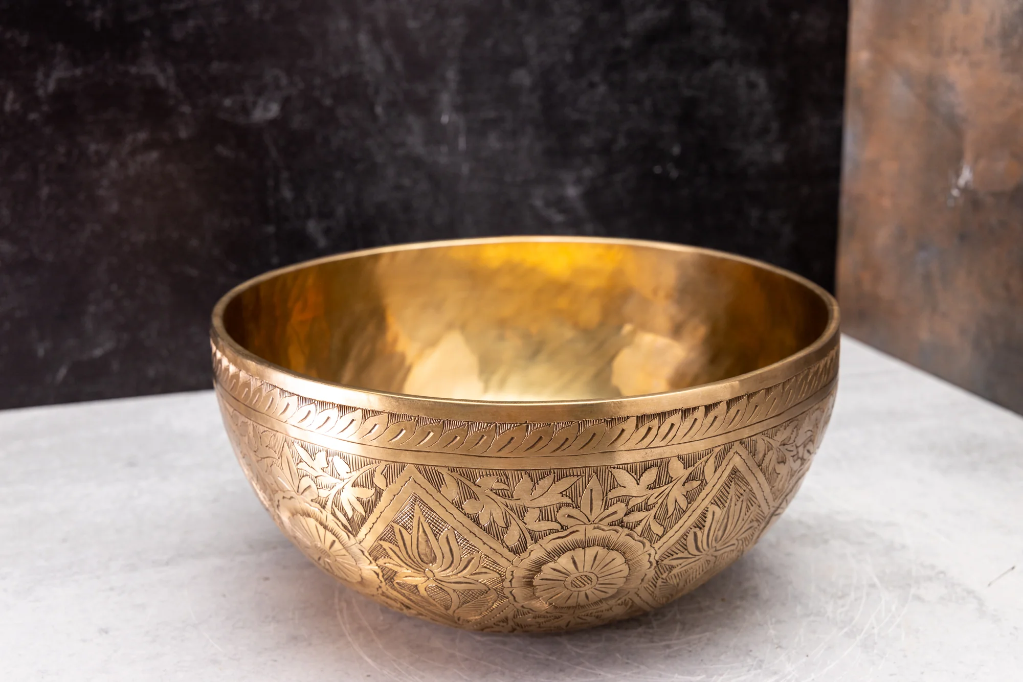 9.5' D Tone 3rd Octave Bronze 0863 - Image 8