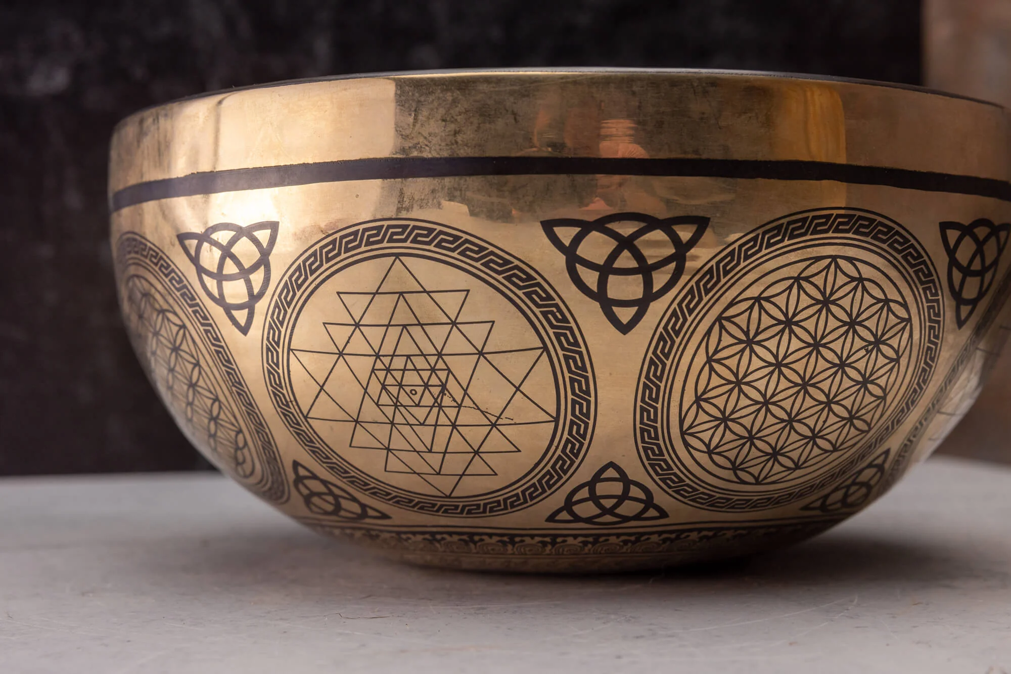 9' D Tone 3rd Octave Bronze 0906 - Image 11