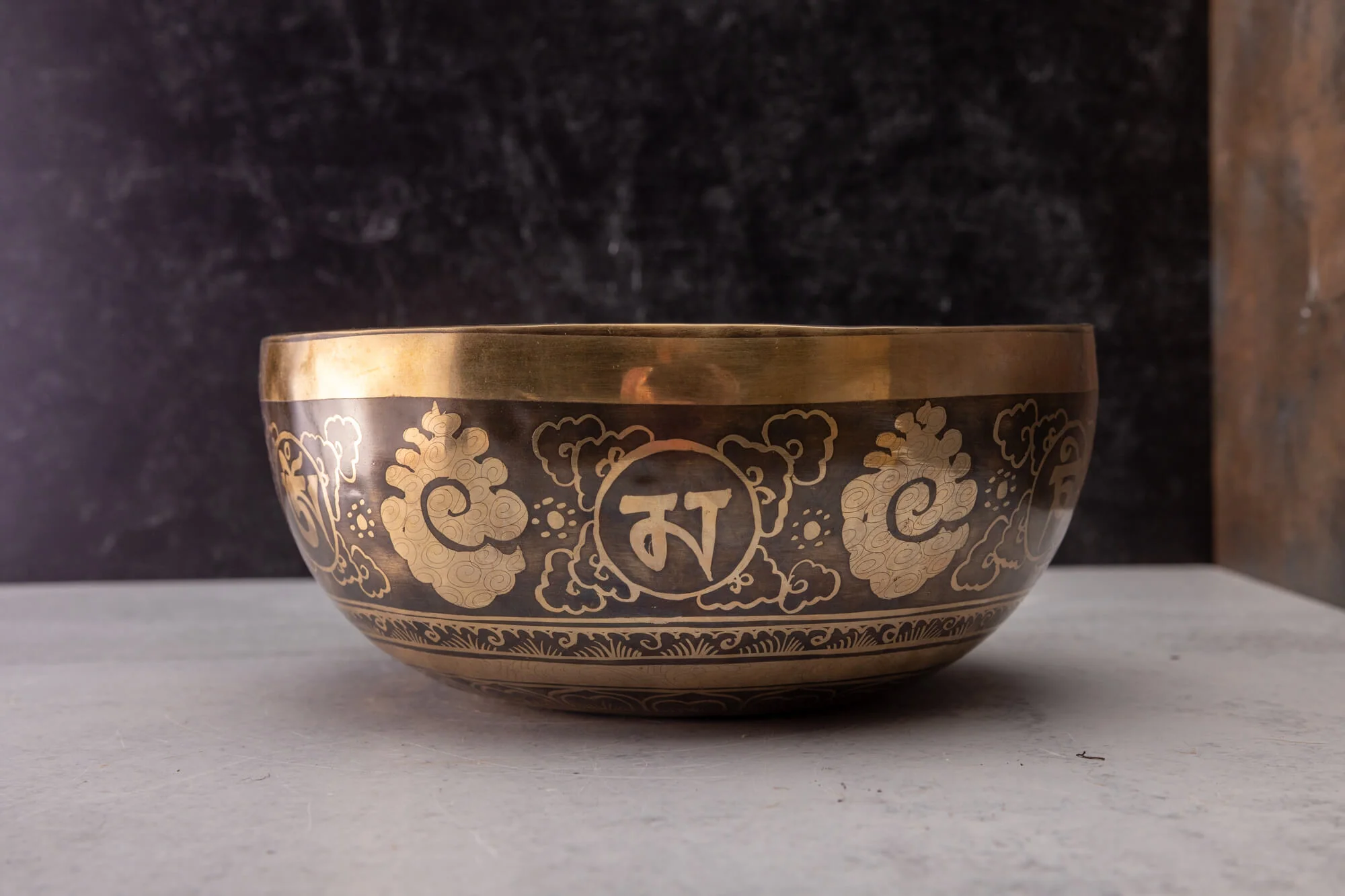 9.5' D Tone 3rd Octave Bronze 0953 - Image 6