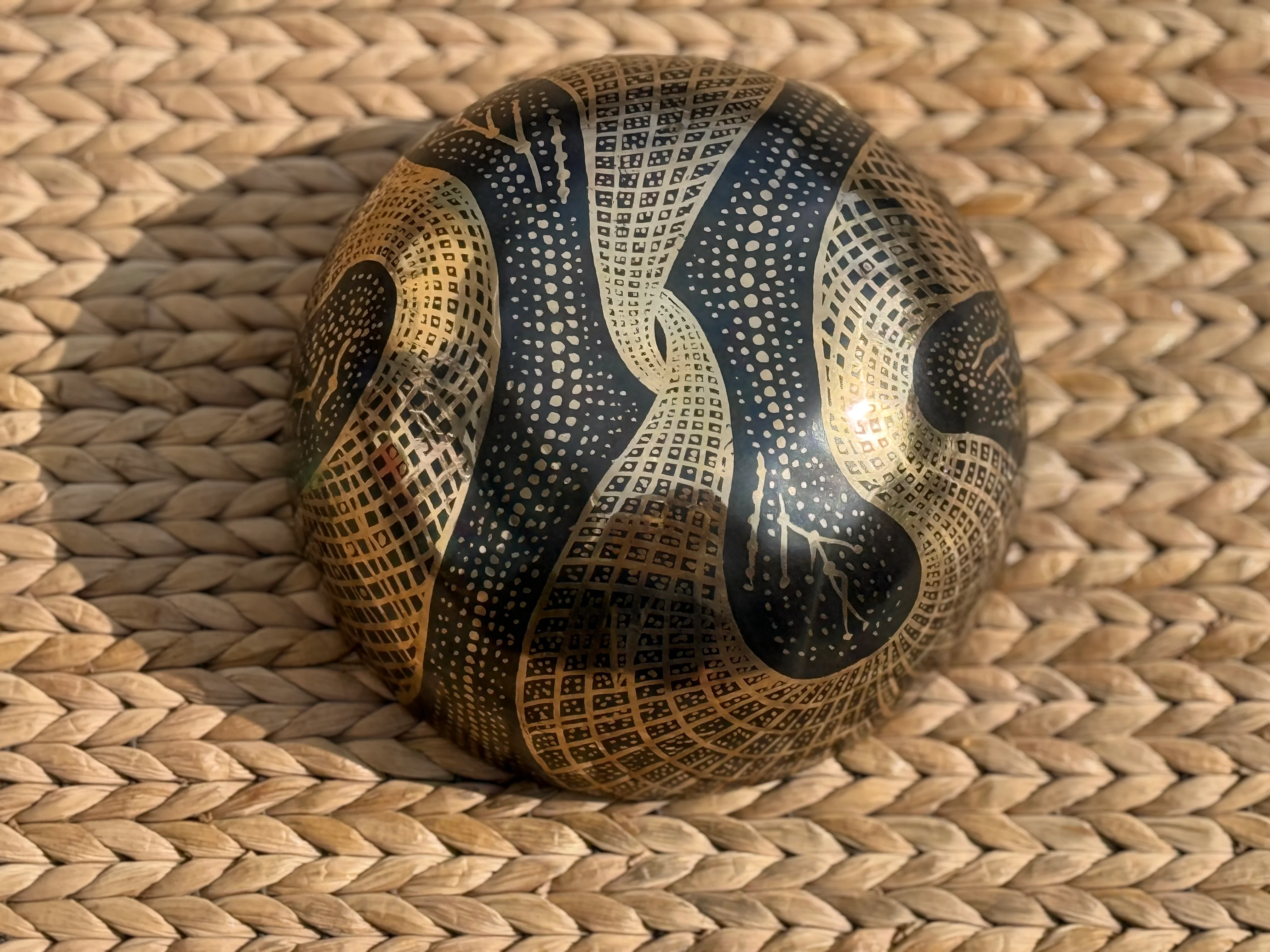 The Aether Bowl: 8 Inch Bell-Bronze Singing Bowl - Image 9
