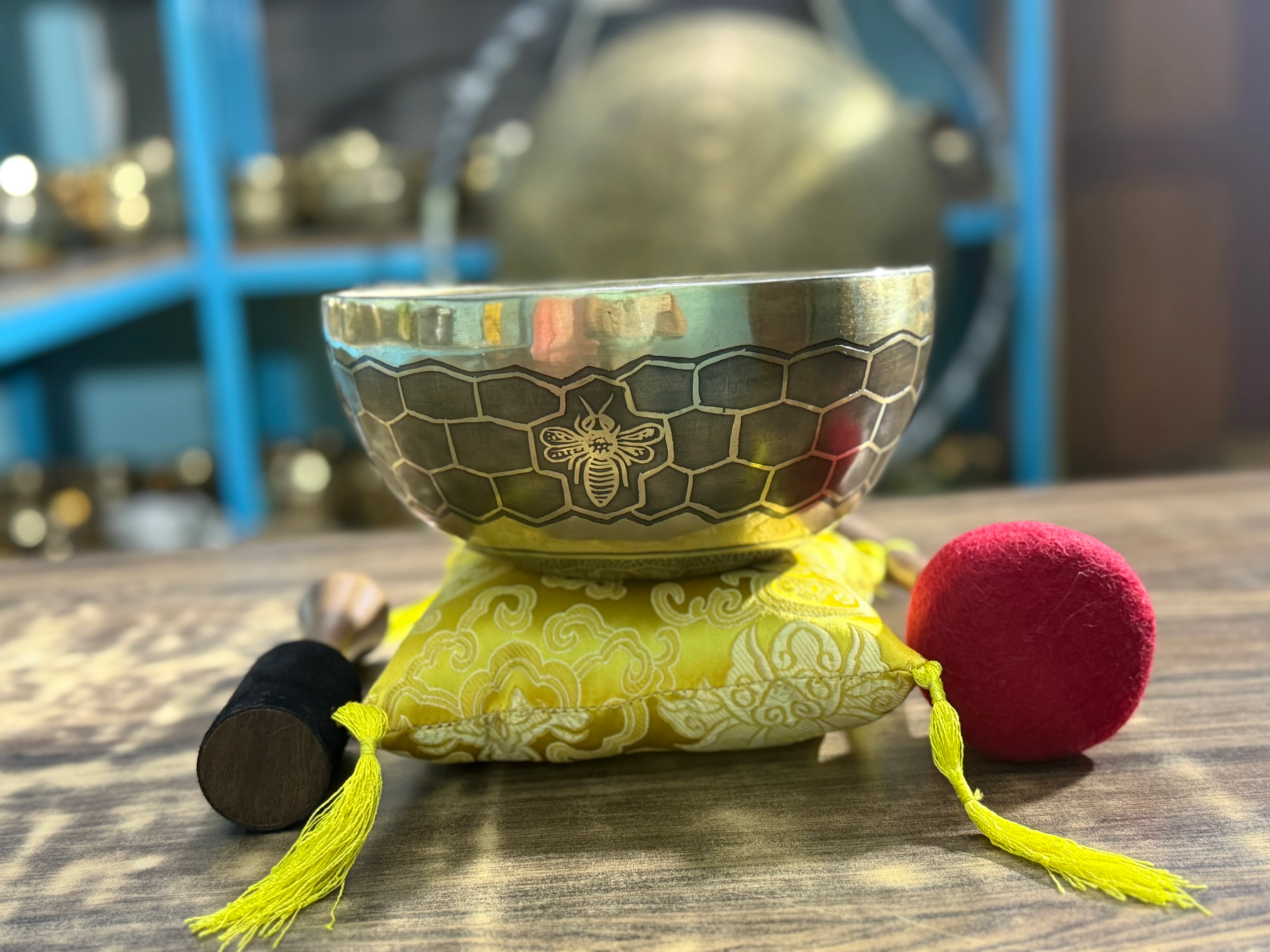The Bee Bowl: 10 inch | Special Creation by Lauren - Image 32