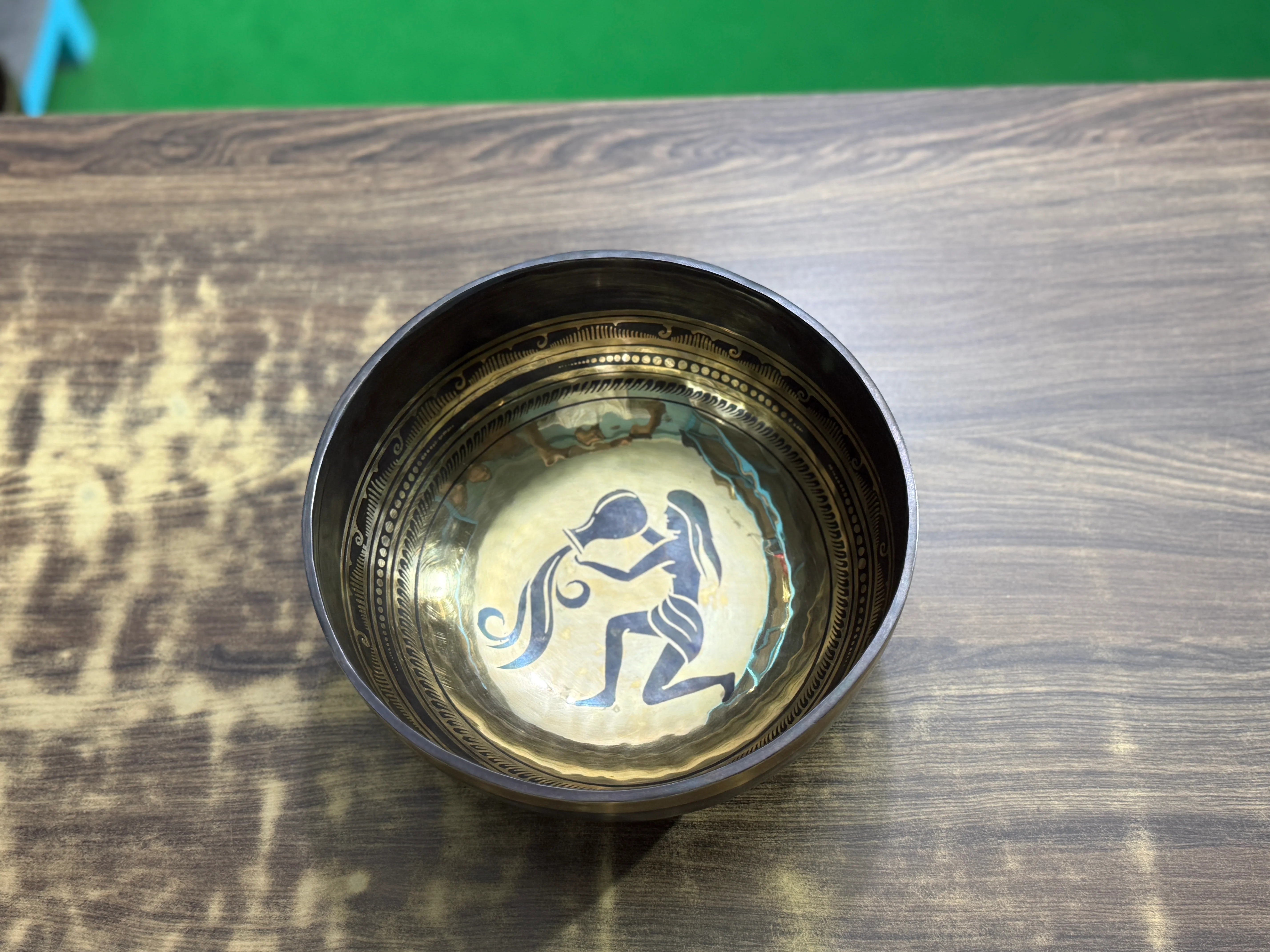 The Aquarius Singing Bowl - 9 inch Large | Handmade In Nepal - Image 10