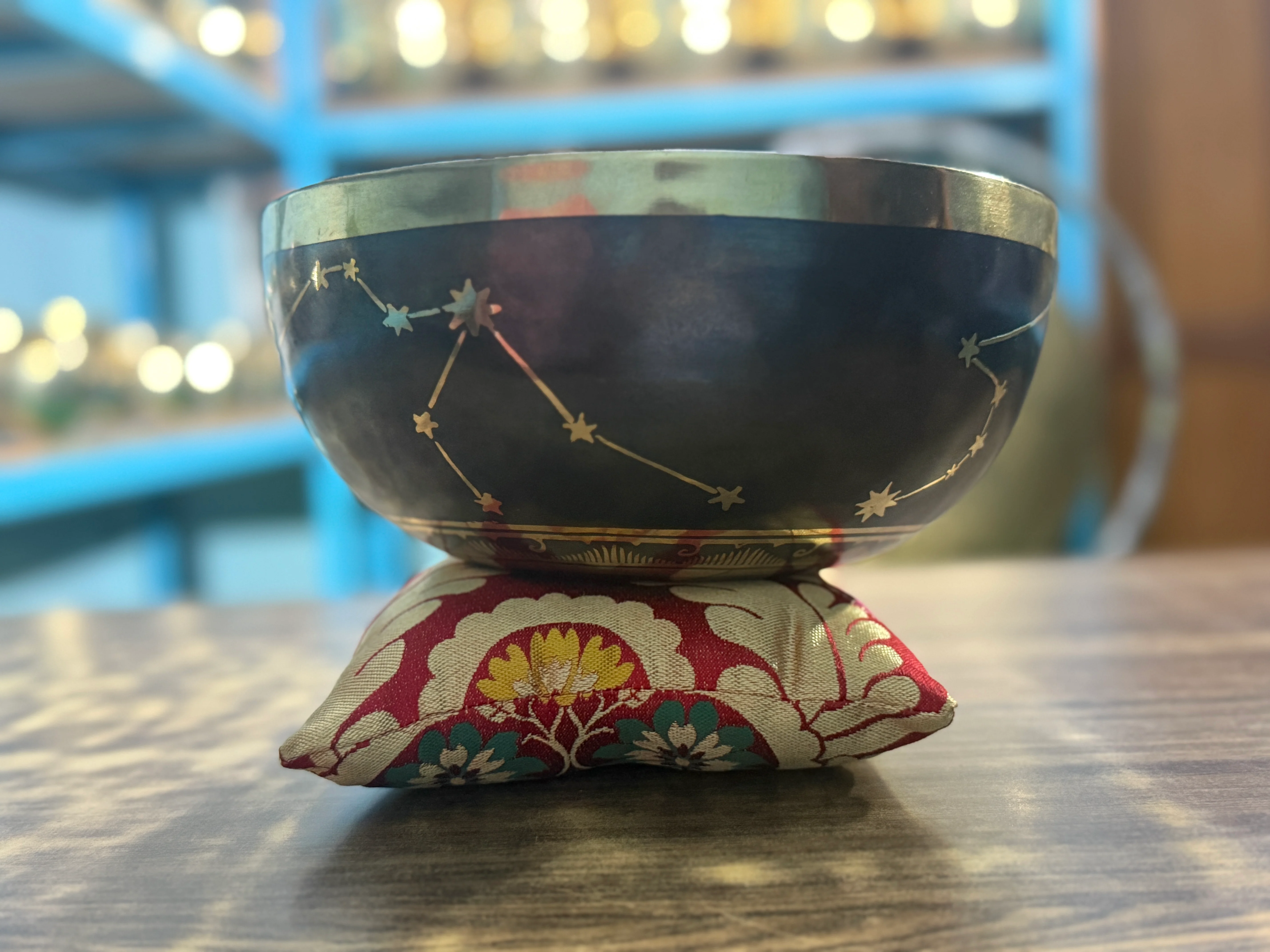 The Aquarius Singing Bowl - 9 inch Large | Handmade In Nepal - Image 27