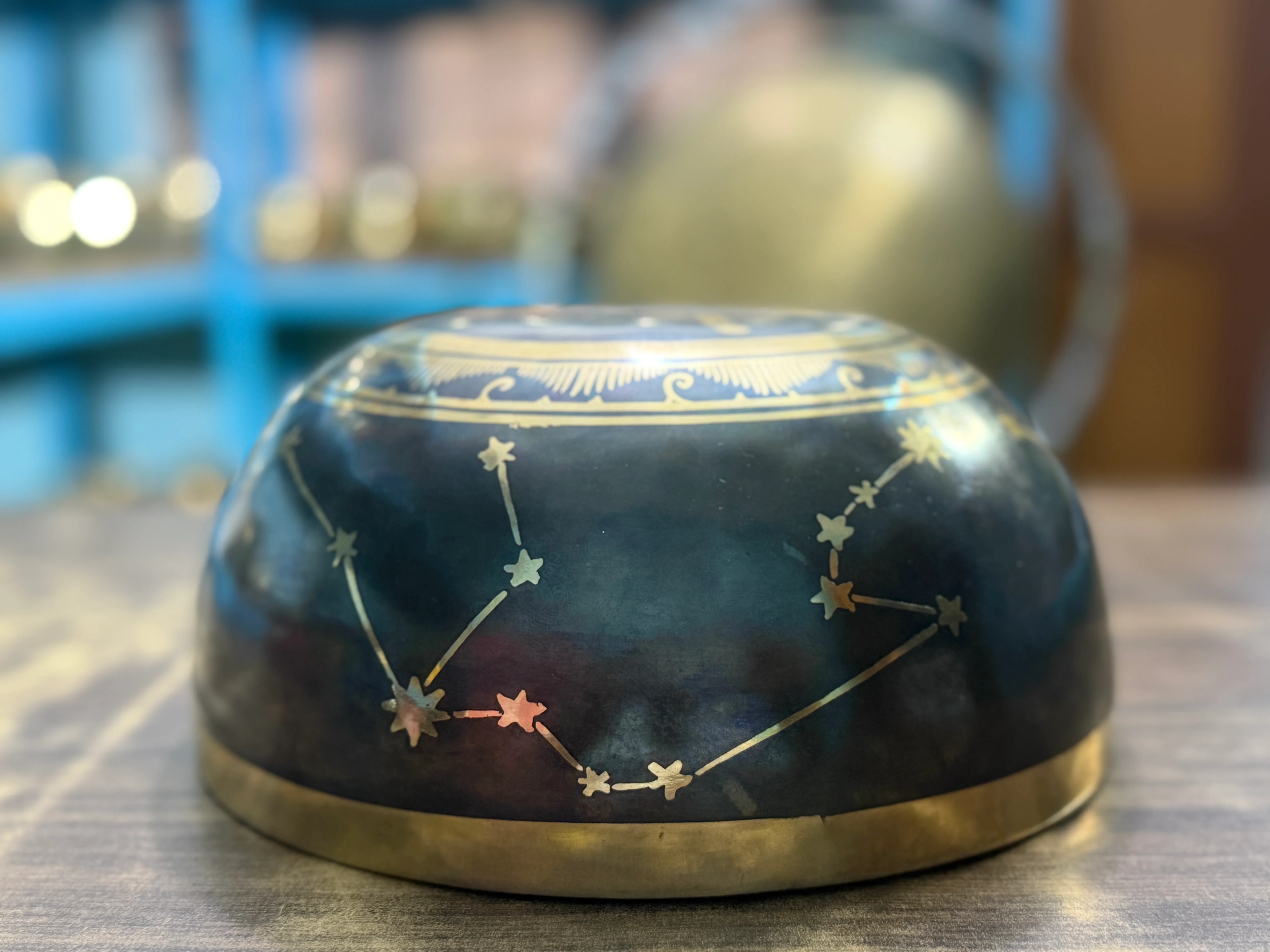 The Aquarius Singing Bowl - 9 inch Large | Handmade In Nepal - Image 4
