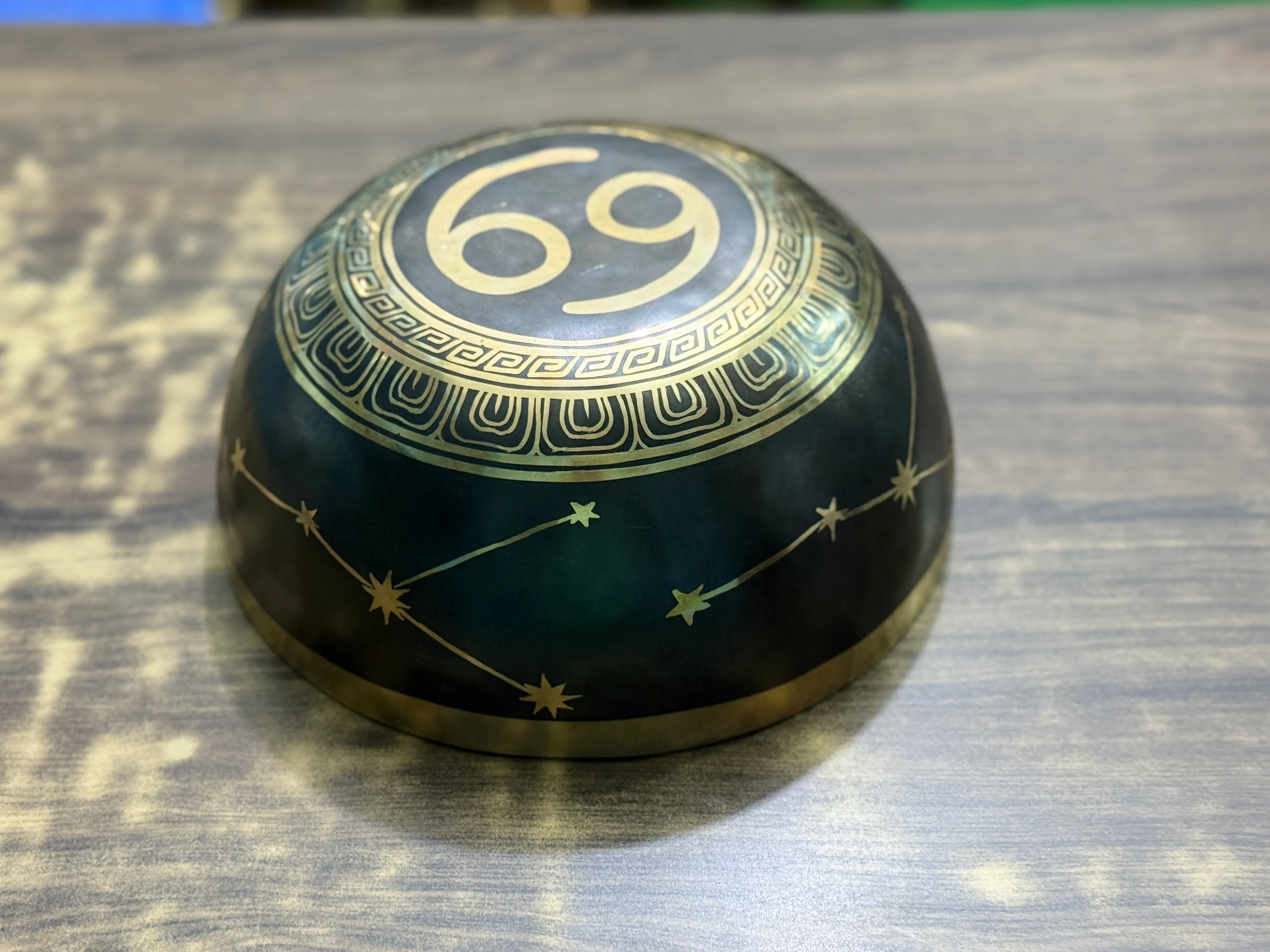 The Cancer Singing Bowl - 9 inch Large | Handmade In Nepal - Image 17