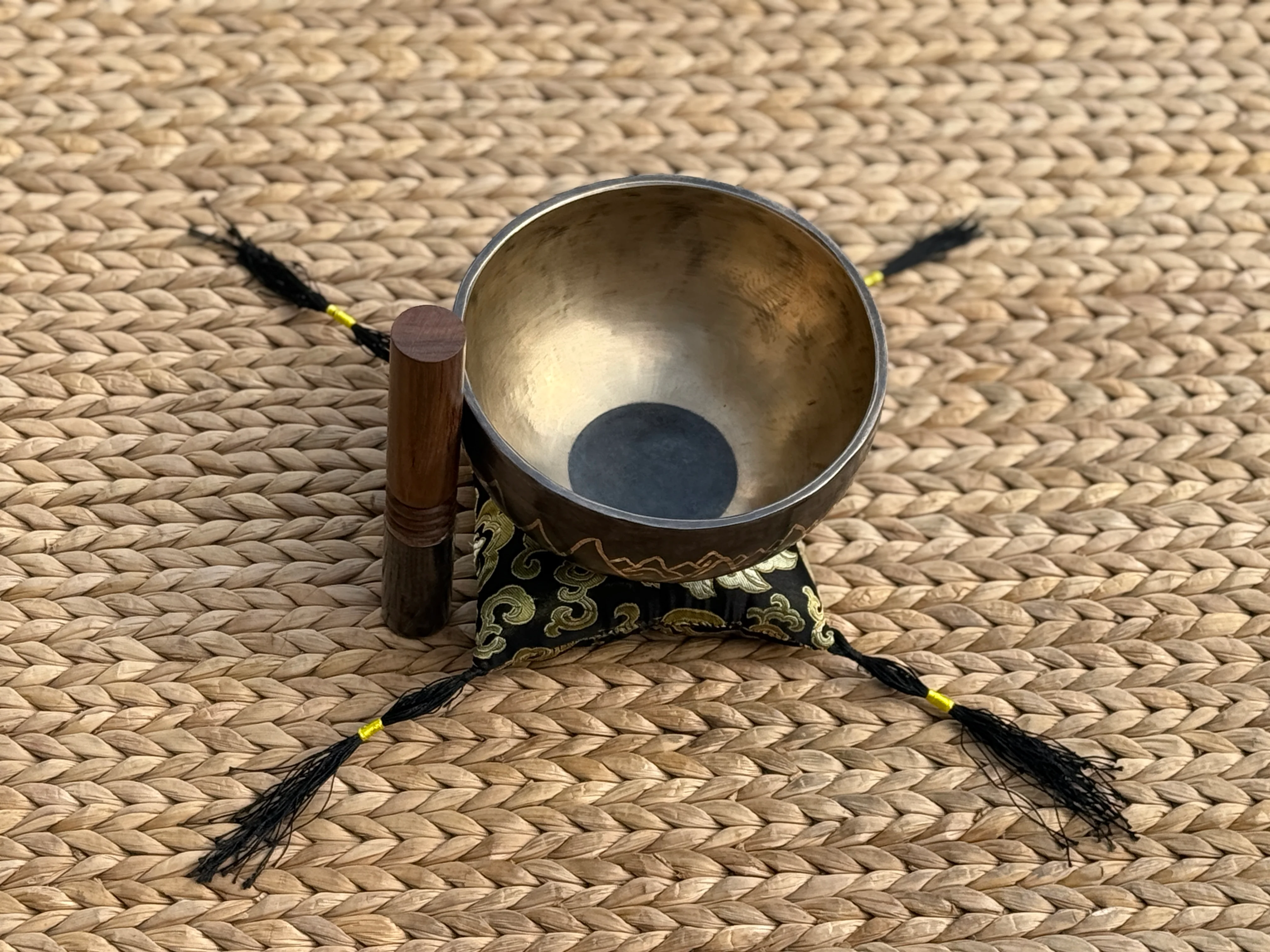 The Horizon Bowl: 6.5 Inch Bronze Handmade Limited Edition Singing Bowl - Image 10