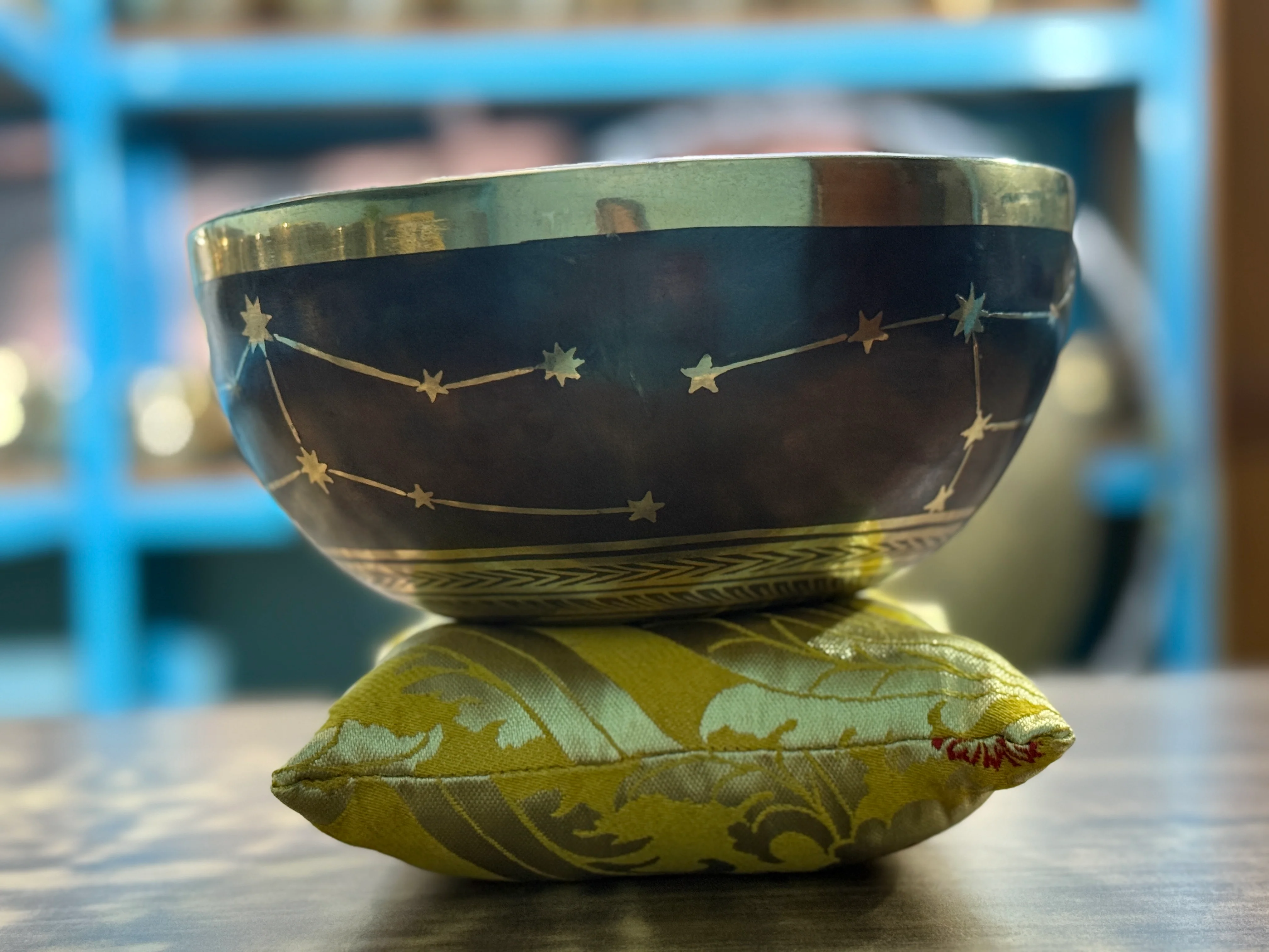 The Virgo Singing Bowl - 9 inch Large | Handmade In Nepal - Image 3