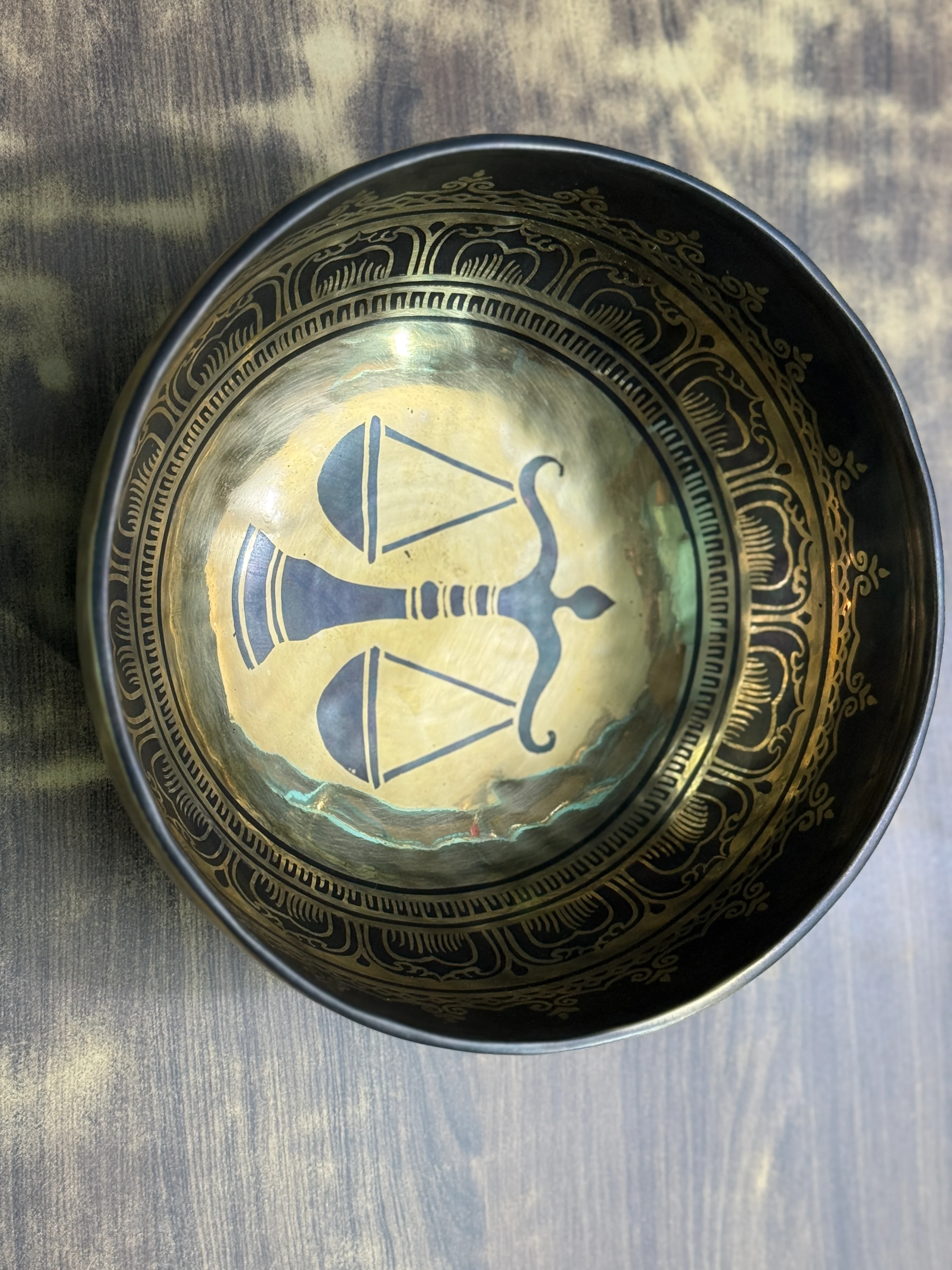 The Libra Singing Bowl - 9 inch Large | Handmade In Nepal - Image 19
