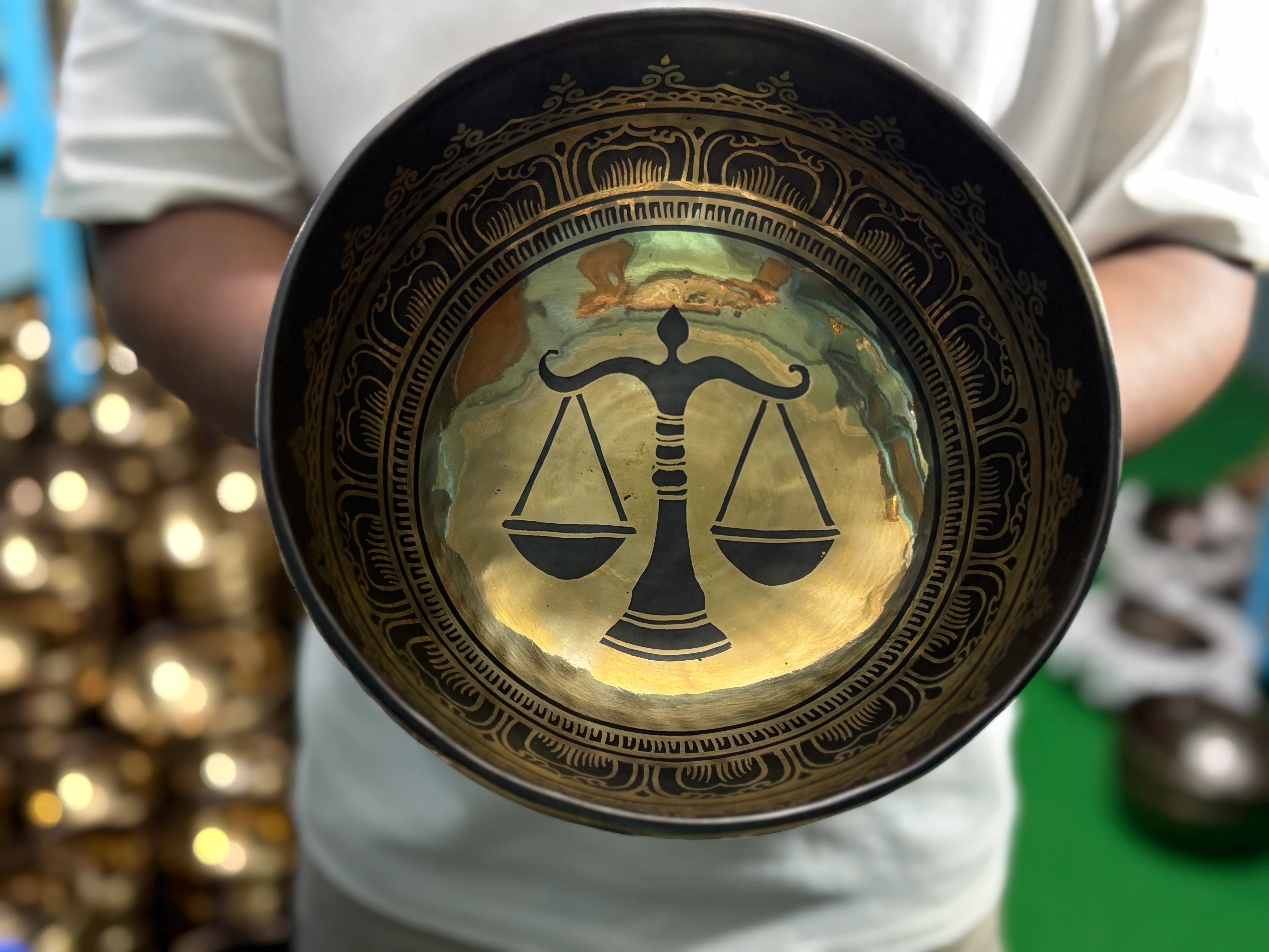 The Libra Singing Bowl - 9 inch Large | Handmade In Nepal - Image 26