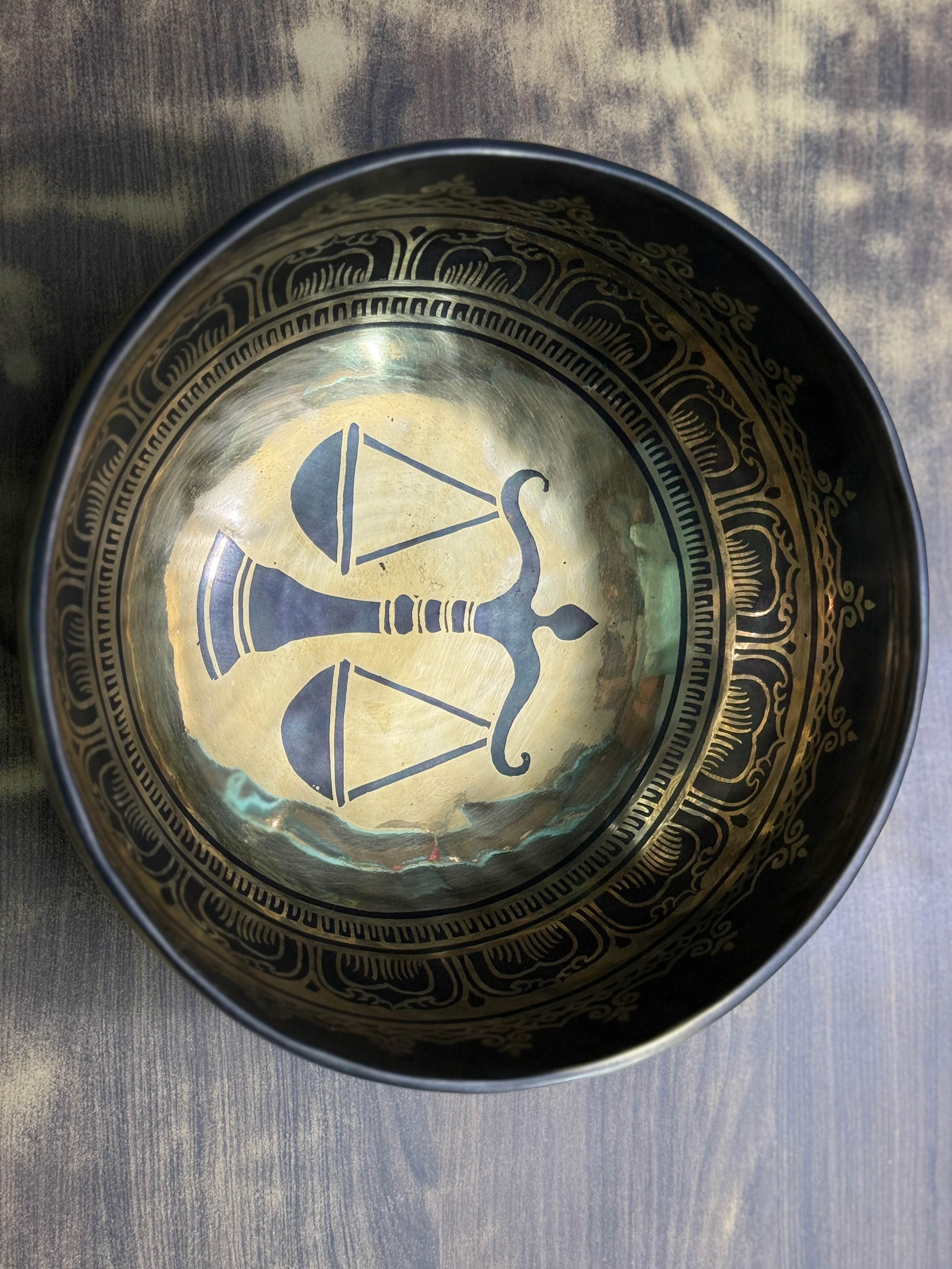 The Libra Singing Bowl - 9 inch Large | Handmade In Nepal - Image 27